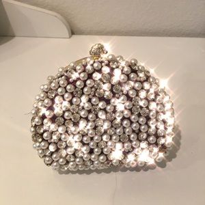 Pear crystal clutch with magenta back